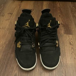 Jordan 4 Royalty